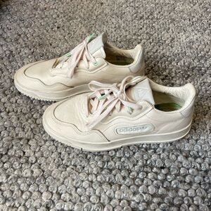 Adidas Pharrell Williams SC Premiere sneaker Ecru Tint/Cream mint size 8